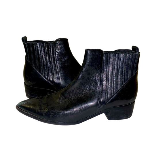 Marc Fisher Shoes - MARC FISHER pull on booties 8.5